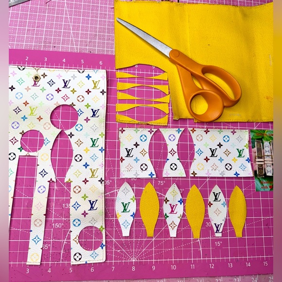 💝 Murakami Yellow and White Air Balloon Keychain bag charm - Picture 17 of 17